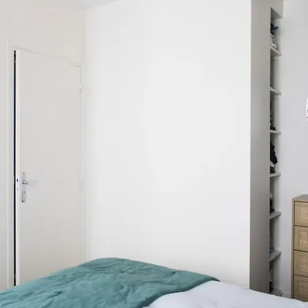 Apartment Duplex In The Heart Of Montparnasse